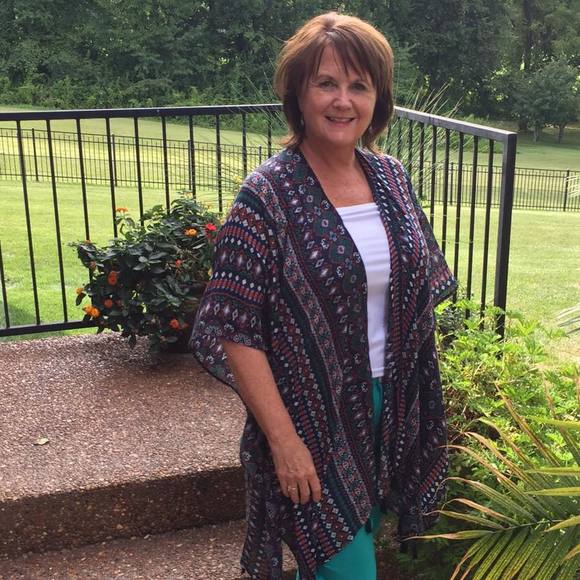 Meet your Posher, Betsy - Picture 1 of 1